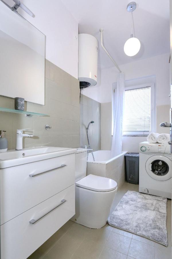Rita Sea View Apartment 扎达尔 外观 照片